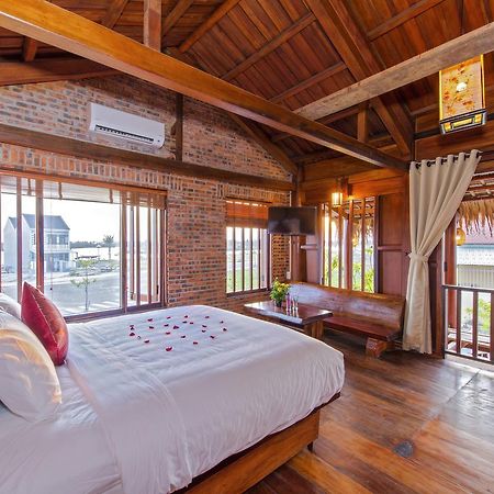 Wooden Lodge Homestay Hoian Хоян Екстер'єр фото